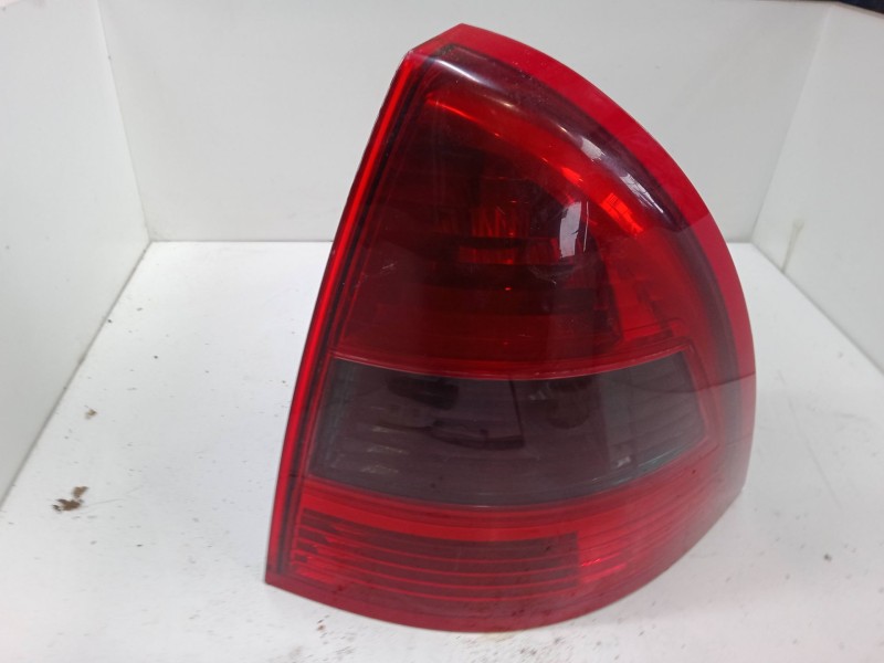 Recambio de piloto trasero derecho para citroën c5 ii (rc_) 2.0 hdi (rcrhrh) referencia OEM IAM   