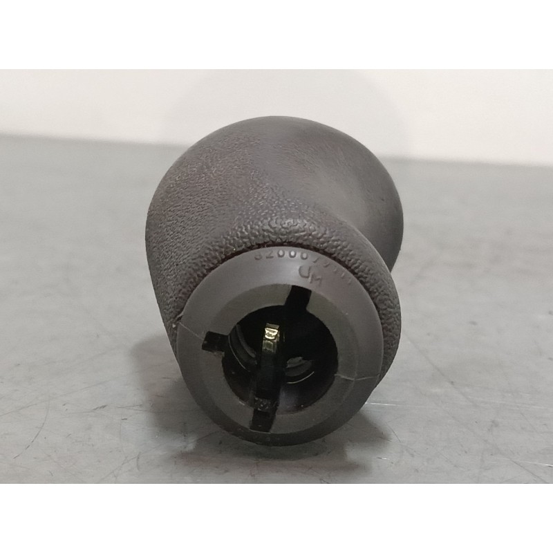 Recambio de pomo palanca cambio para renault kangoo express (fw0/1_) 1.5 dci 75 (fw07, fw10, fw04) referencia OEM IAM 8200079111