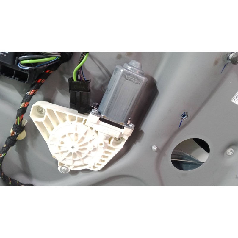 Recambio de elevalunas electrico trasero izquierdo para mercedes-benz clase b sports tourer (w245) b 150 (245.231) referencia OE