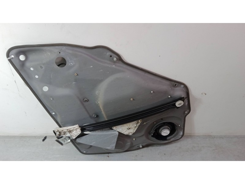 Recambio de elevalunas electrico trasero izquierdo para mercedes-benz clase b sports tourer (w245) b 150 (245.231) referencia OE