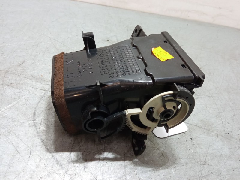 Recambio de aireador derecho para toyota auris (_e15_) 1.4 d-4d (nde150_) referencia OEM IAM   