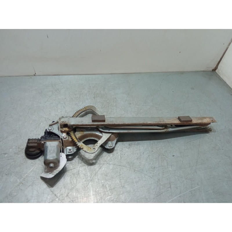 Recambio de elevalunas electrico delantero derecho para toyota auris (_e15_) 1.4 d-4d (nde150_) referencia OEM IAM 857100d100  