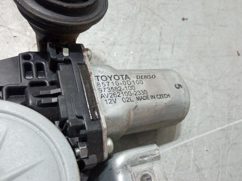 Recambio de elevalunas electrico delantero derecho para toyota auris (_e15_) 1.4 d-4d (nde150_) referencia OEM IAM 857100d100  