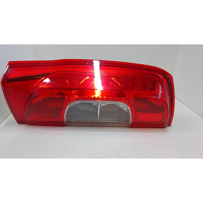 Recambio de piloto trasero derecho para peugeot bipper tepee 1.4 hdi referencia OEM IAM 01358250080  BIPPER NEMO FIORINO