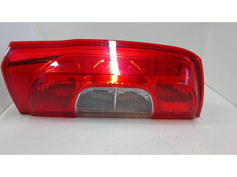 Recambio de piloto trasero derecho para peugeot bipper tepee 1.4 hdi referencia OEM IAM 01358250080  BIPPER NEMO FIORINO