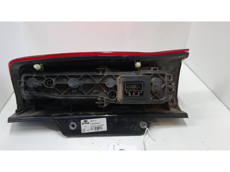 Recambio de piloto trasero derecho para peugeot bipper tepee 1.4 hdi referencia OEM IAM 01358250080  BIPPER NEMO FIORINO