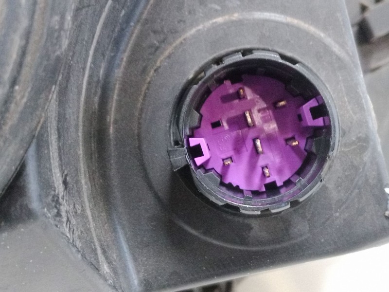 Recambio de faro izquierdo para peugeot bipper tepee 1.4 hdi referencia OEM IAM 45570383  