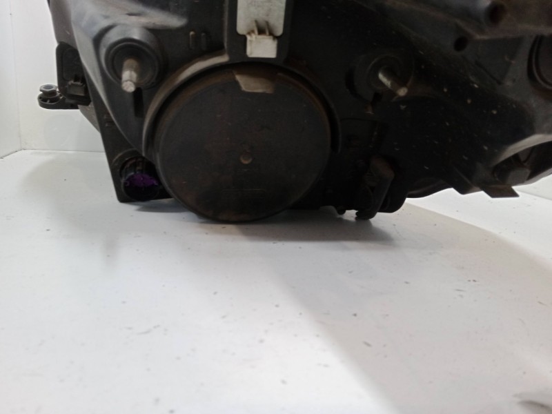 Recambio de faro derecho para peugeot bipper tepee 1.4 hdi referencia OEM IAM 45570393  