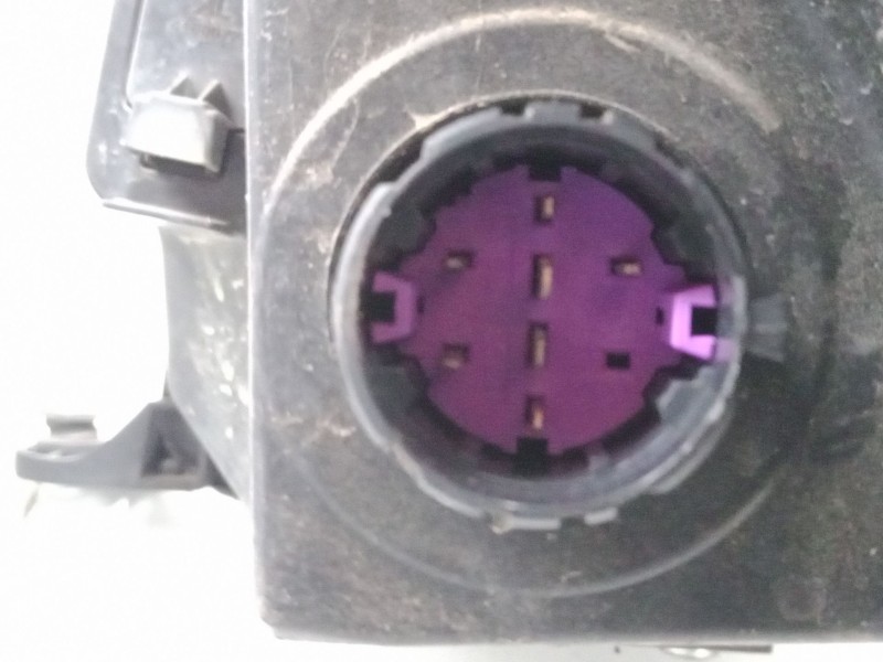 Recambio de faro derecho para peugeot bipper tepee 1.4 hdi referencia OEM IAM 45570393  