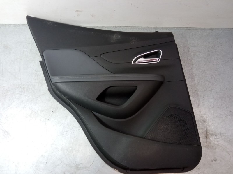 Recambio de guarnecido puerta trasero izquierdo para opel mokka / mokka x (j13) 1.6 cdti (_76) referencia OEM IAM 94516337  