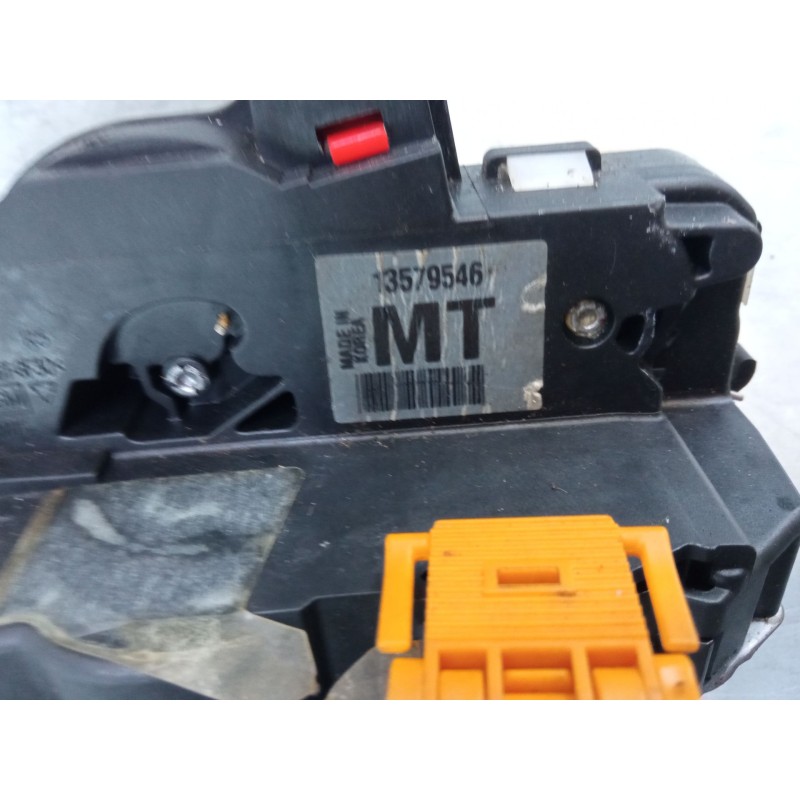 Recambio de cerradura puerta trasera derecha para opel mokka / mokka x (j13) 1.6 cdti (_76) referencia OEM IAM 13579546  