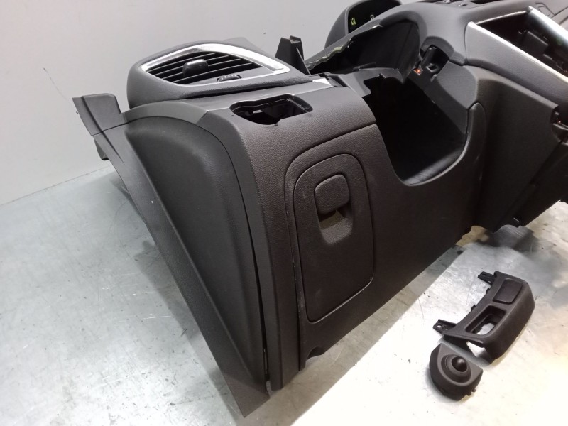 Recambio de salpicadero para opel mokka / mokka x (j13) 1.6 cdti (_76) referencia OEM IAM 95241984  