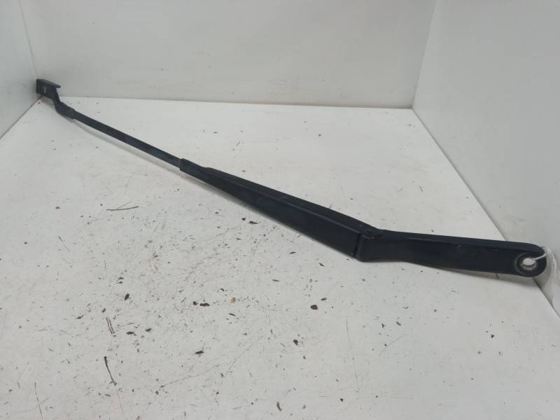 BRAZO LIMPIA DELANTERO IZQUIERDO 