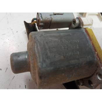 ELEVALUNAS ELECTRICO DELANTERO DERECHO 0130822203 