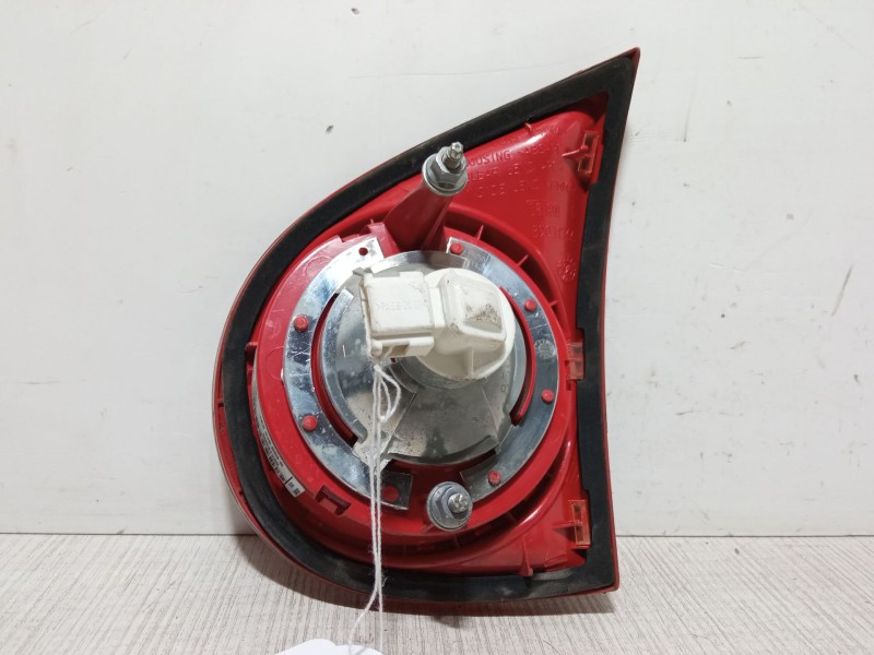 Recambio de piloto trasero porton izquierdo para volkswagen golf v (1k1) 1.9 tdi referencia OEM IAM 1K6945093G  