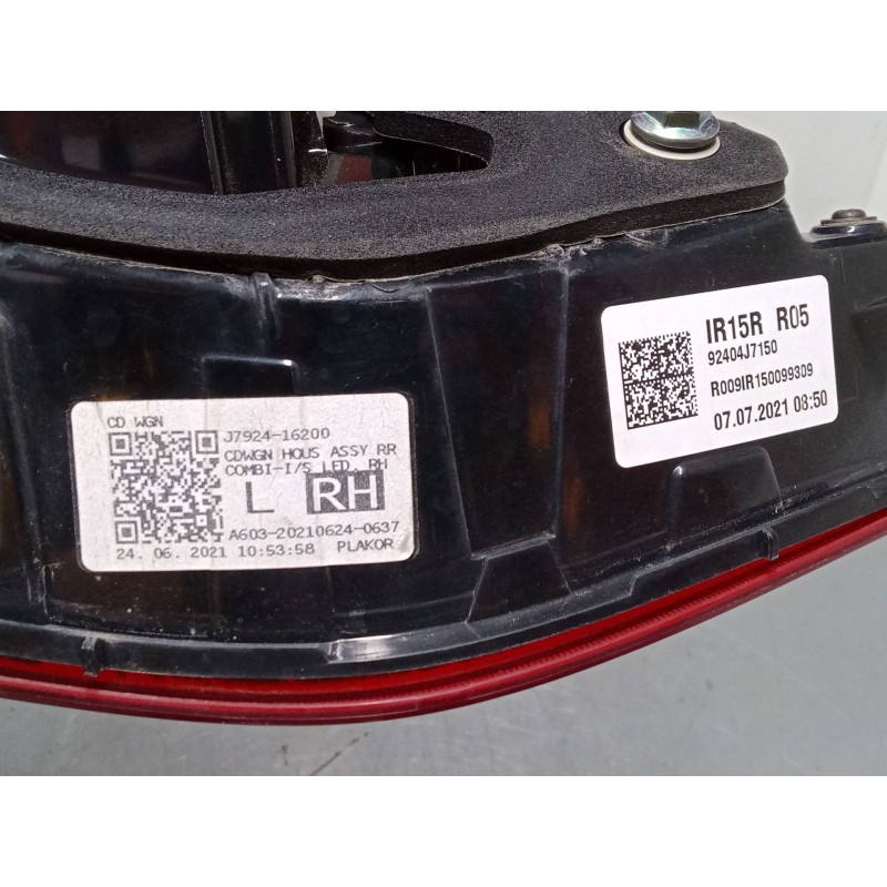 Recambio de piloto trasero porton derecho para kia ceed tourer (cd) 1.6 crdi 136 referencia OEM IAM 92404J7050  