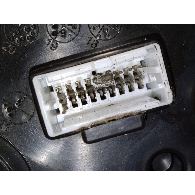 Recambio de retrovisor electrico derecho para kia ceed tourer (cd) 1.6 crdi 136 referencia OEM IAM 87620J7331  