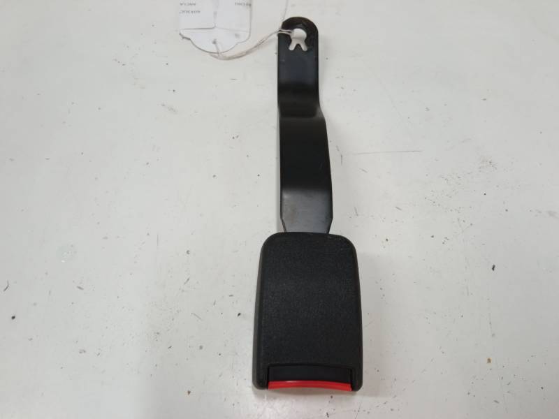 ANCLAJE CINTURON DELANTERO DERECHO 