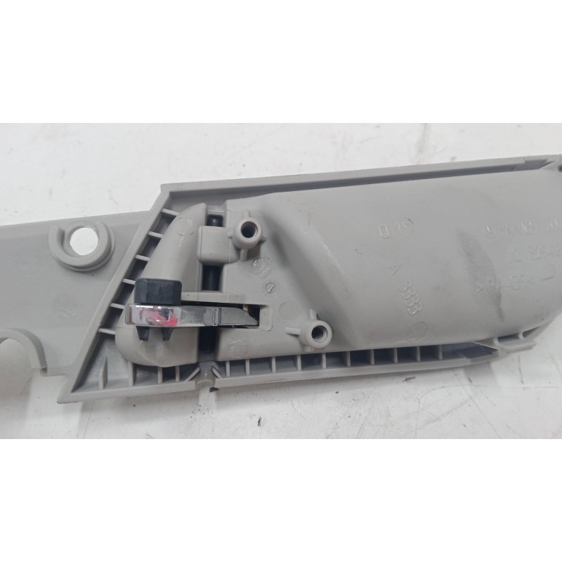 Recambio de maneta interior puerta trasera derecha para mercedes-benz clase b sports tourer (w245) b 150 (245.231) referencia OE