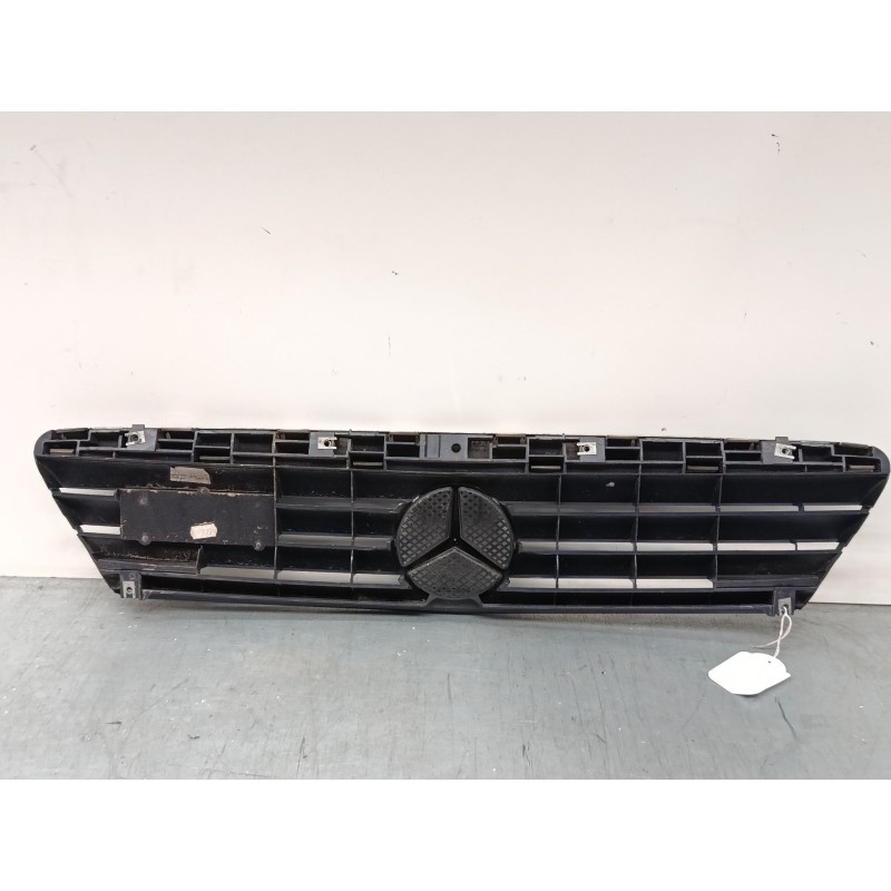 Recambio de rejillas capo para mercedes-benz clase a (w168) a 160 (168.033, 168.133) referencia OEM IAM   