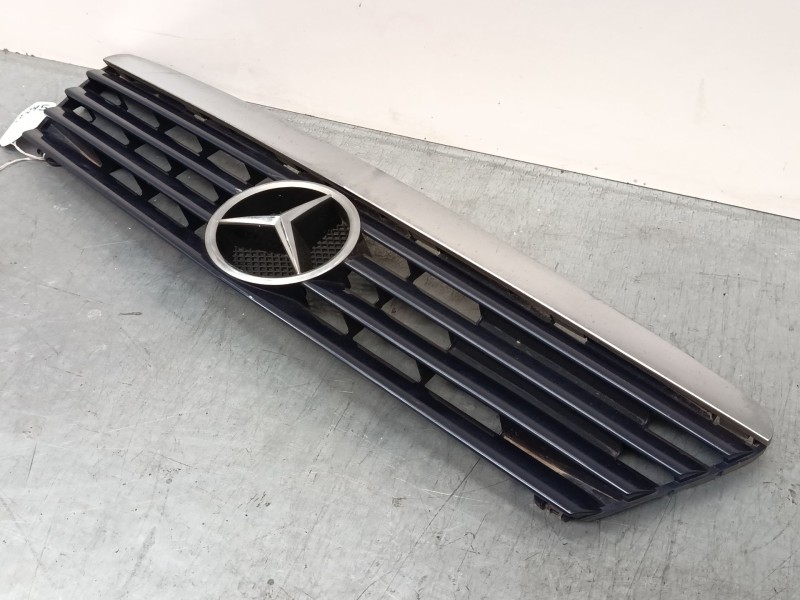 Recambio de rejillas capo para mercedes-benz clase a (w168) a 160 (168.033, 168.133) referencia OEM IAM   