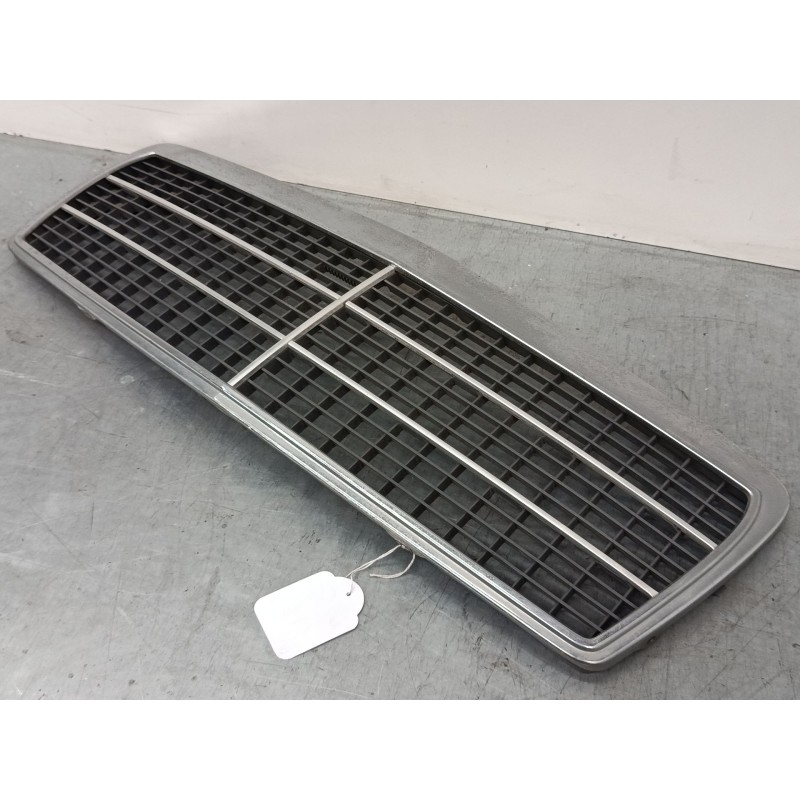Recambio de rejillas capo para mercedes-benz clase-e caja/chasis (vf210) e 290 td (210.617) referencia OEM IAM   