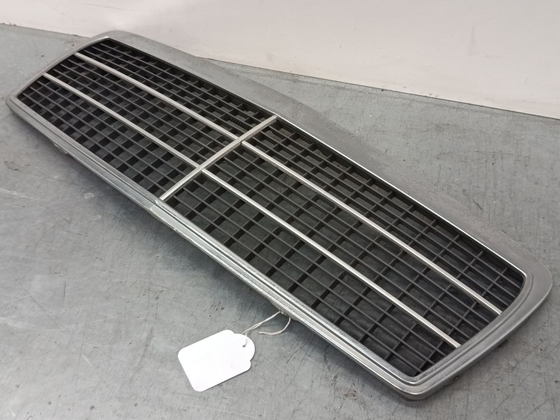 Recambio de rejillas capo para mercedes-benz clase-e caja/chasis (vf210) e 290 td (210.617) referencia OEM IAM   