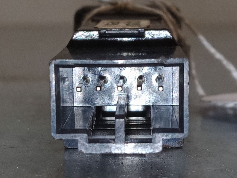 Recambio de warning para volvo c30 (533) 1.6 d referencia OEM IAM   