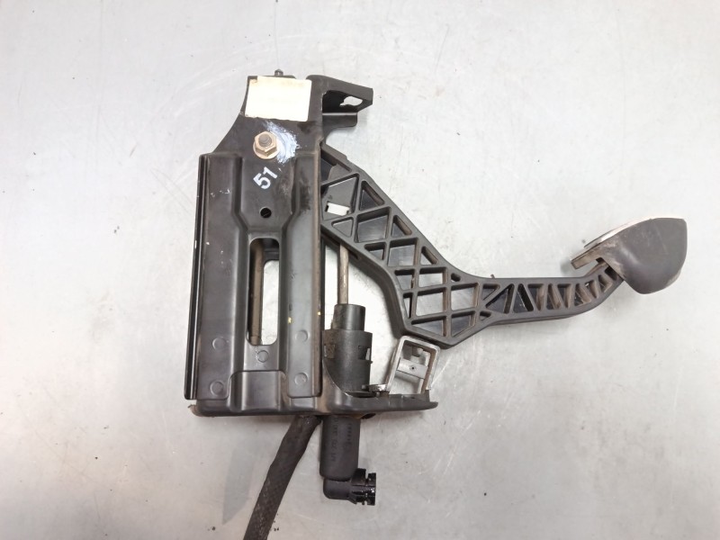 Recambio de pedal embrague para audi tt roadster (8n9) 1.8 t quattro referencia OEM IAM   