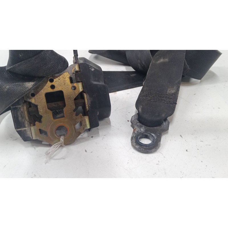Recambio de cinturon seguridad delantero derecho para volkswagen transporter t4 furgoneta (70a, 70h, 7da, 7dh) 1.9 d referencia  Recambio de cinturon seguridad delantero derecho para volkswagen transporter t4 furgoneta (70a, 70h, 7da, 7dh) 1.9 d referencia