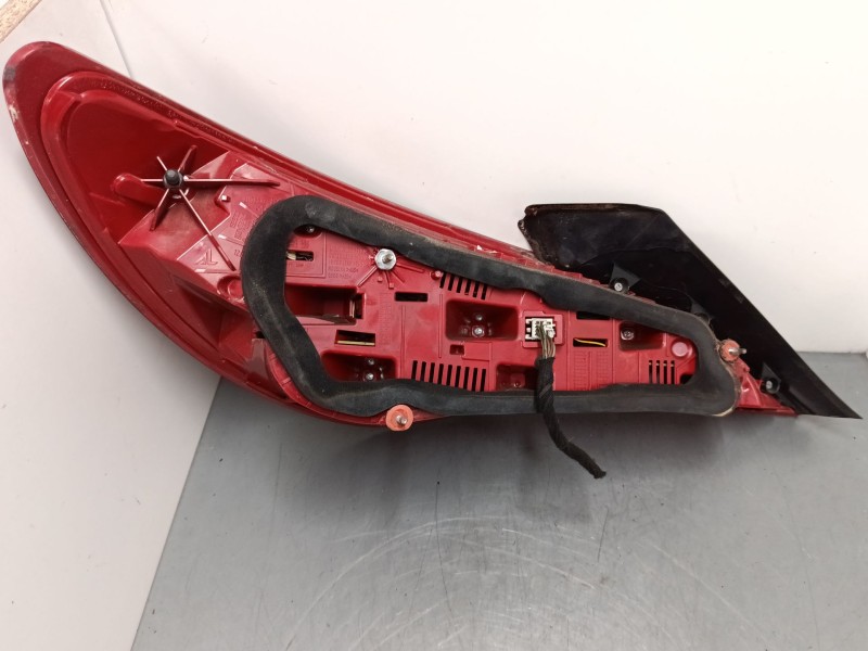 Recambio de piloto trasero derecho para mercedes-benz cla coupé (c117) cla 220 cdi / d (117.303) referencia OEM IAM A1179060401 