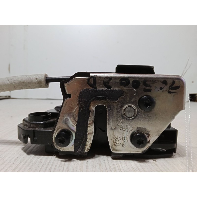 Recambio de cerradura puerta delantera derecha para ssangyong tivoli 1.6 referencia OEM IAM 71220-35000 X100FRT RH C 