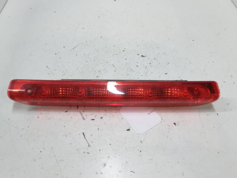 LUZ CENTRAL DE FRENO 