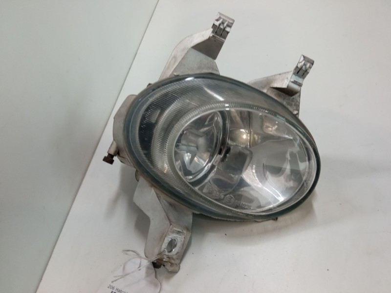 Recambio de faro antiniebla derecho para peugeot 206 hatchback (2a/c) 1.9 d referencia OEM IAM 9635076080  