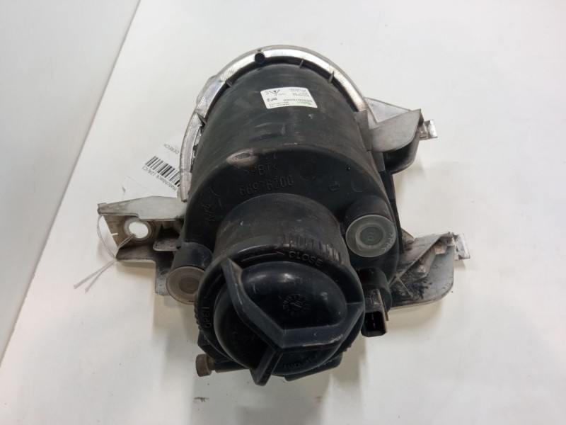 Recambio de faro antiniebla derecho para peugeot 206 hatchback (2a/c) 1.9 d referencia OEM IAM 9635076080  