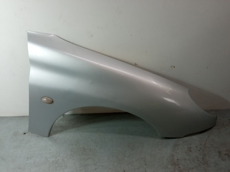 Recambio de aleta delantera derecha para peugeot 206 hatchback (2a/c) 2.0 hdi 90 referencia OEM IAM   