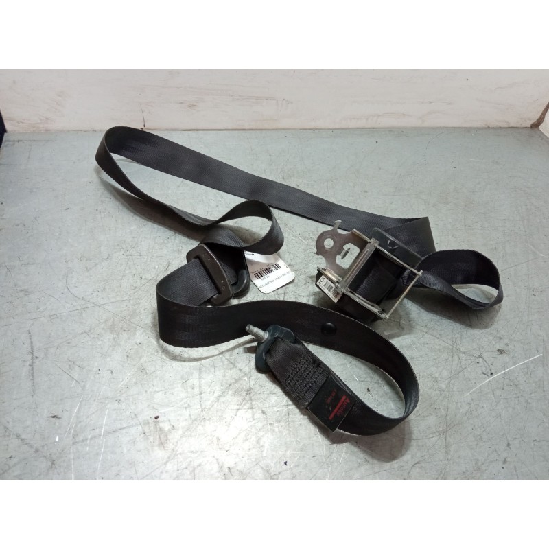 Recambio de cinturon seguridad trasero izquierdo para peugeot 208 i (ca_, cc_) 1.2 vti 82 referencia OEM IAM 98063152  