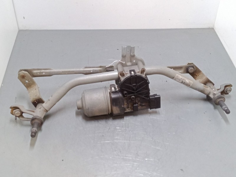 Recambio de motor limpia delantero para peugeot 208 i (ca_, cc_) 1.2 vti 82 referencia OEM IAM 9673222580  