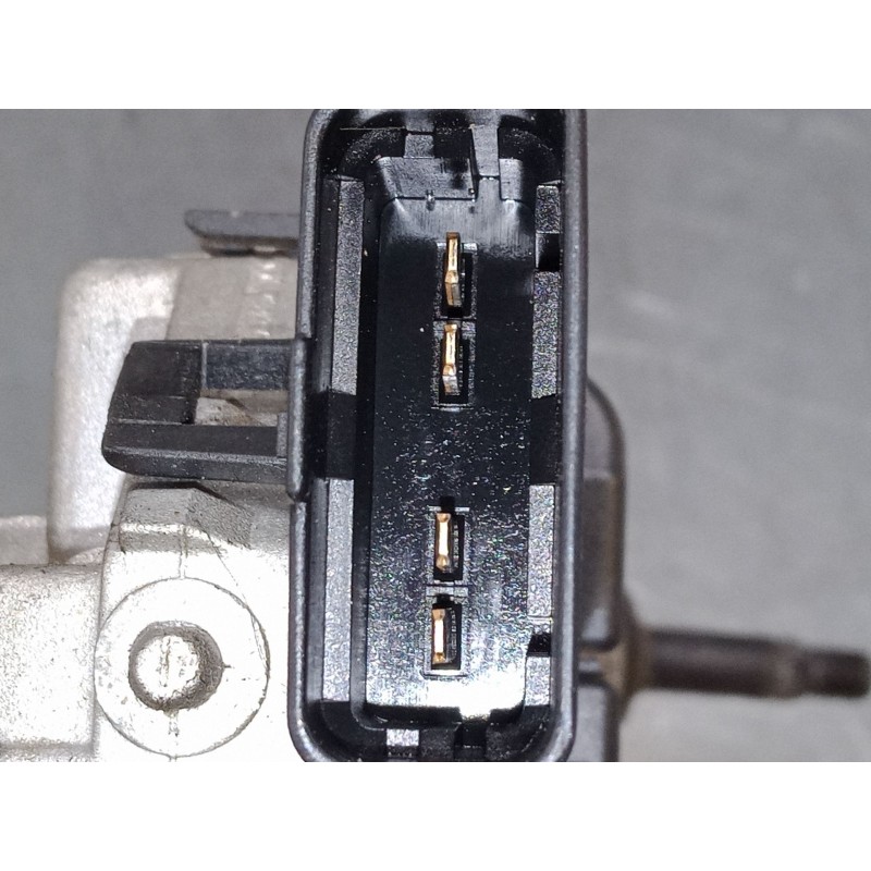 Recambio de motor limpia delantero para peugeot 208 i (ca_, cc_) 1.2 vti 82 referencia OEM IAM 9673222580  