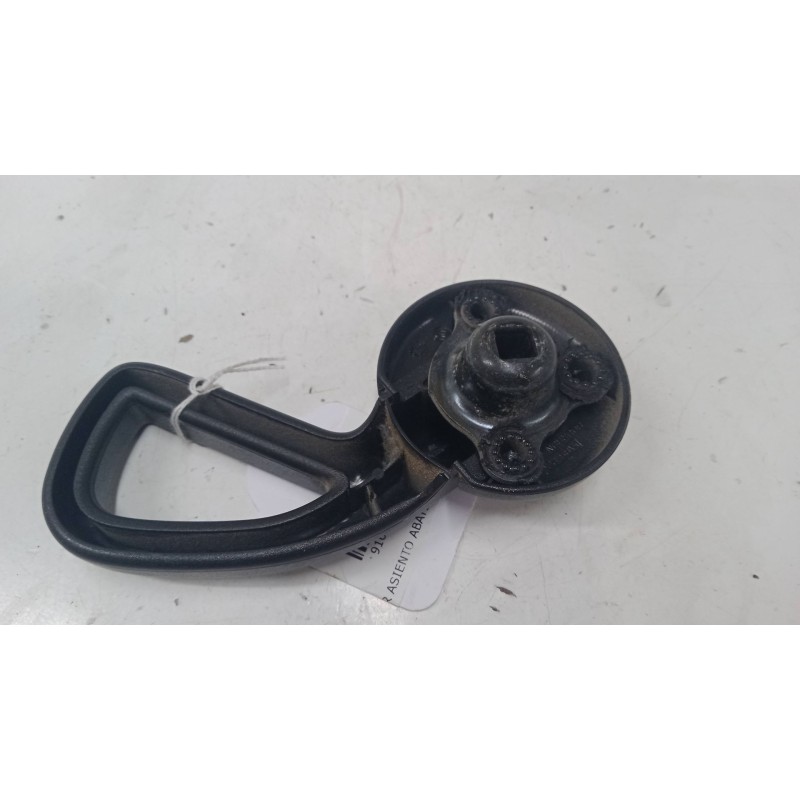 Recambio de tirador asiento abatible izquierdo para peugeot 206 sw (2e/k) 1.4 hdi referencia OEM IAM   