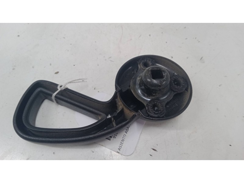 Recambio de tirador asiento abatible izquierdo para peugeot 206 sw (2e/k) 1.4 hdi referencia OEM IAM   