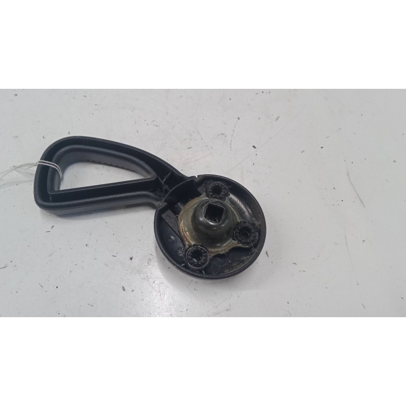 Recambio de tirador asiento abatible derecho para peugeot 206 sw (2e/k) 1.4 hdi referencia OEM IAM 9638799877  