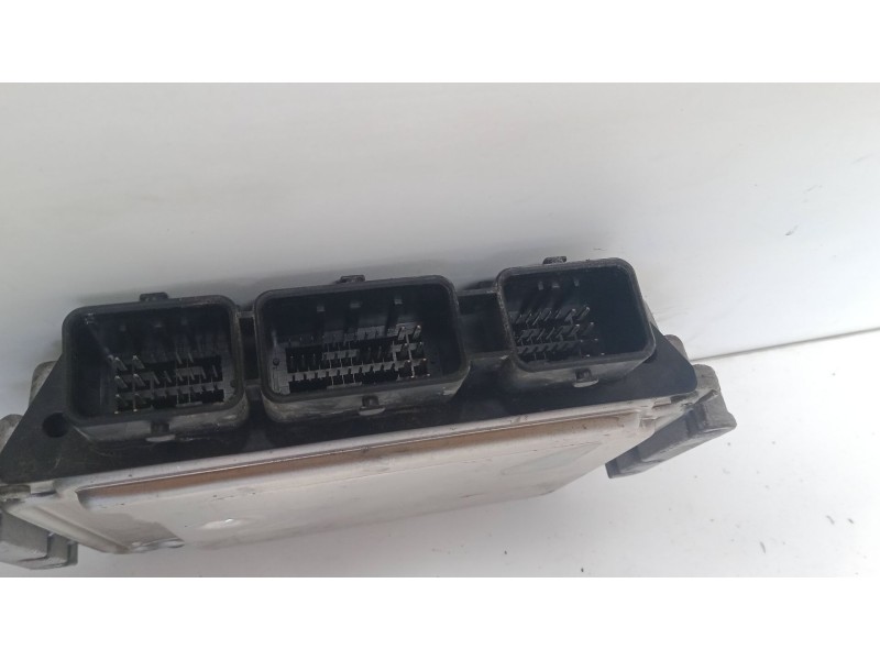 Recambio de centralita motor uce para peugeot 206 sw (2e/k) 1.4 hdi referencia OEM IAM 9653197180 9647785580 0281010707