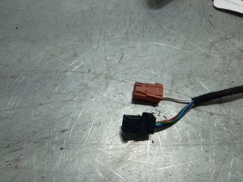 Recambio de retrovisor electrico izquierdo para peugeot 207 cc (wd_) 1.6 16v referencia OEM IAM   