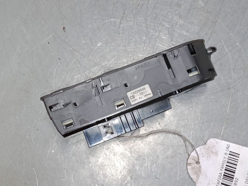 Recambio de mando elevalunas delantero izquierdo para opel zafira / zafira family b (a05) 1.6 (m75) referencia OEM IAM 13228699 