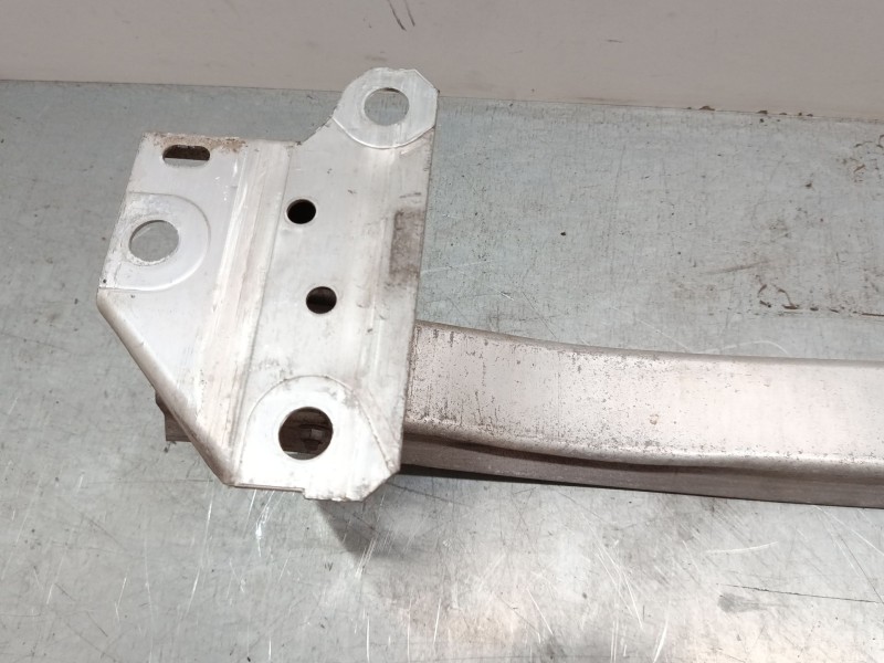 Recambio de refuerzo paragolpes delantero para renault clio iii (br0/1, cr0/1) 1.4 16v referencia OEM IAM   