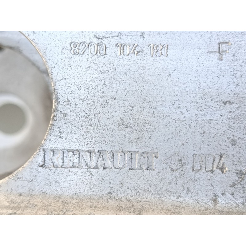 Recambio de refuerzo paragolpes delantero para renault clio iii (br0/1, cr0/1) 1.4 16v referencia OEM IAM   