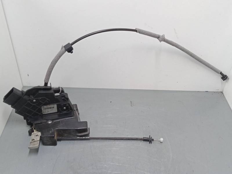 CERRADURA PUERTA DELANTERA IZQUIERDA 