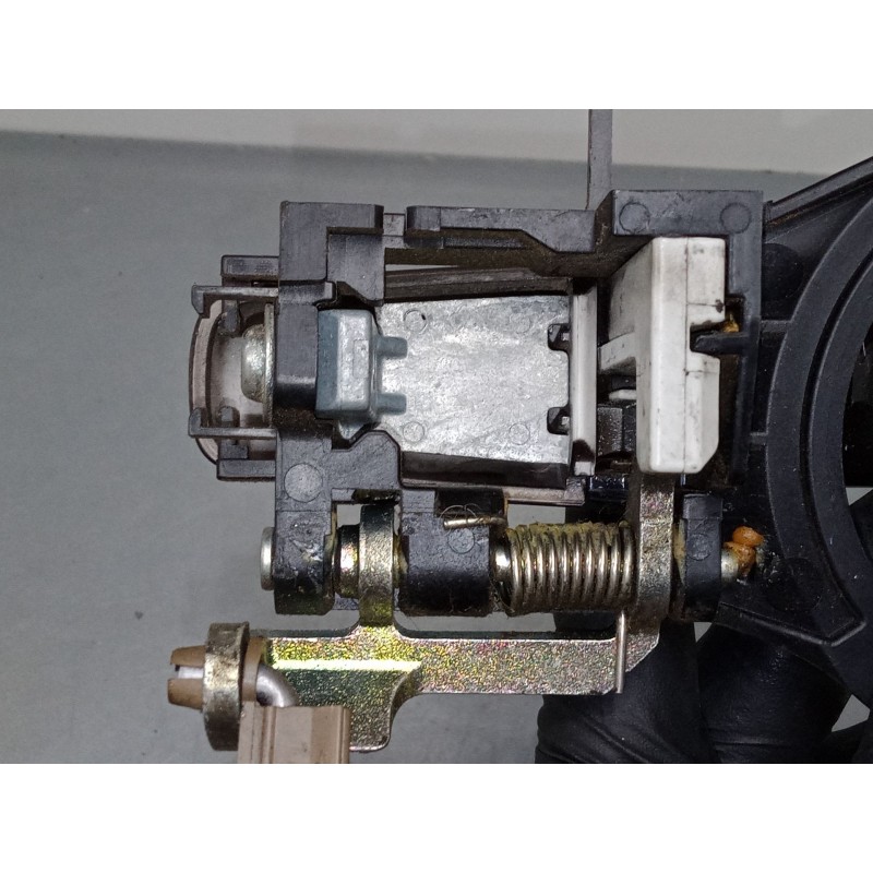 Recambio de maneta exterior puerta delantera derecha para mitsubishi lancer viii (cy_a, cz_a) 1.5 referencia OEM IAM   