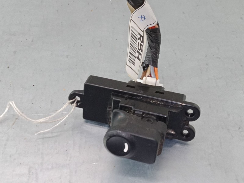 Recambio de mando elevalunas trasero derecho para hyundai i30 (fd) 1.4 referencia OEM IAM   